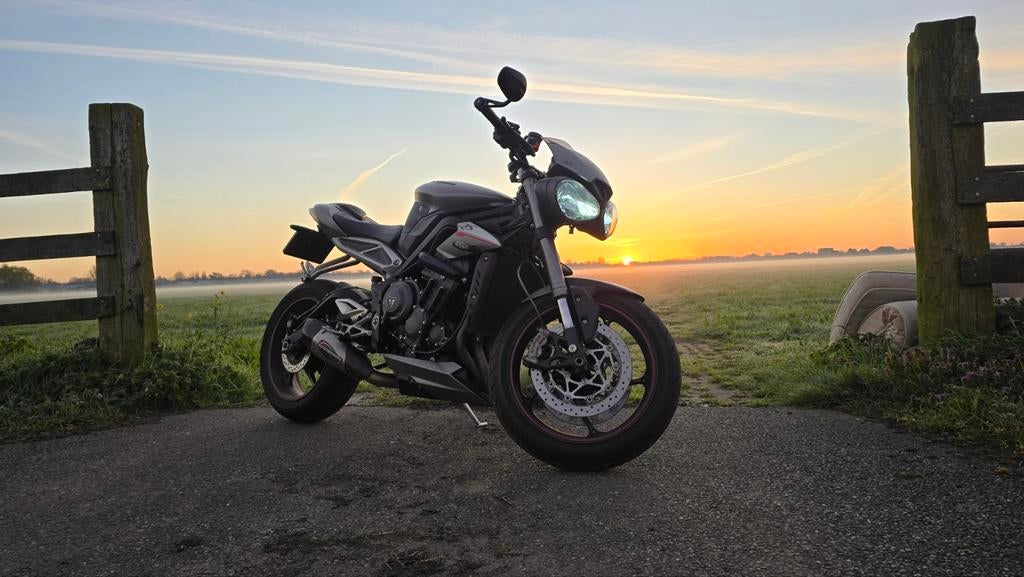 Triumph Street Triple 765 RS 2017 volledige historie. Topsta, Motoren, Motoren | Triumph, Motorrijbewijs A, Cruise Control, 3 cilinders