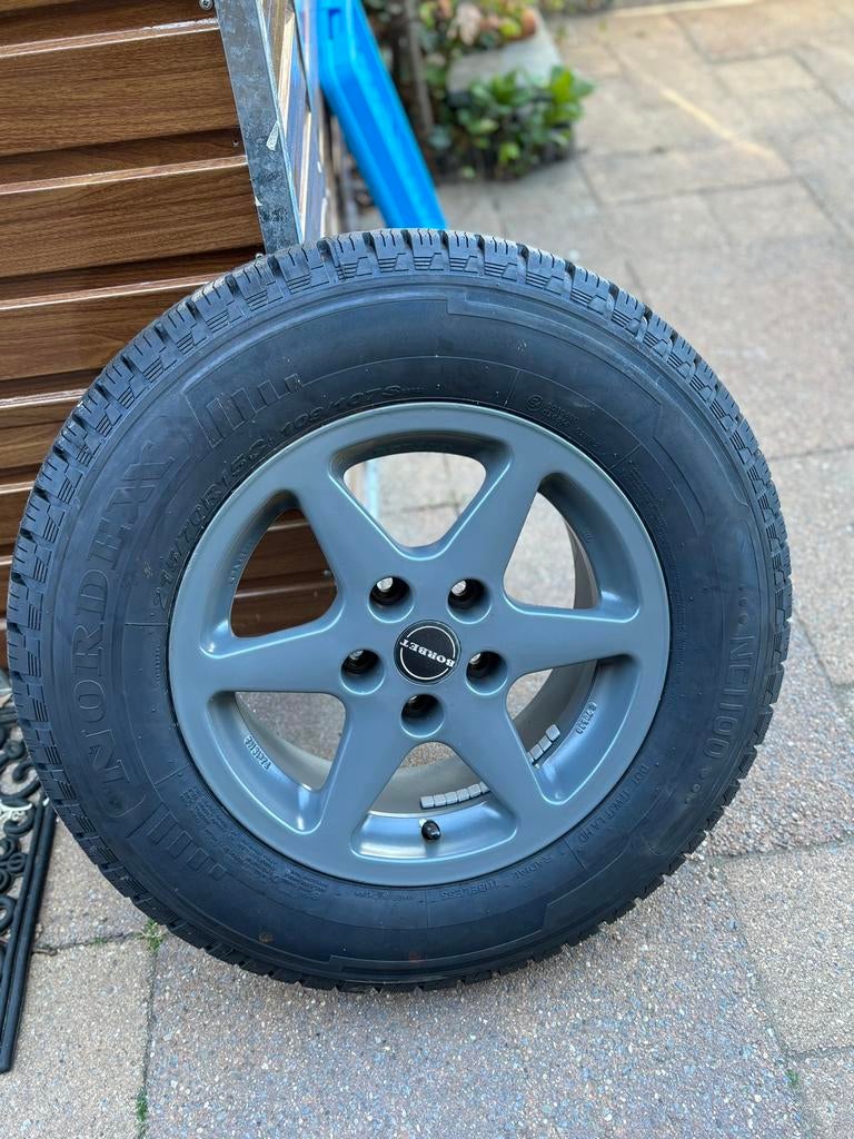 2 x borbet caravan of aanhanger wielen nieuwe banden, Ophalen, Zo goed als nieuw