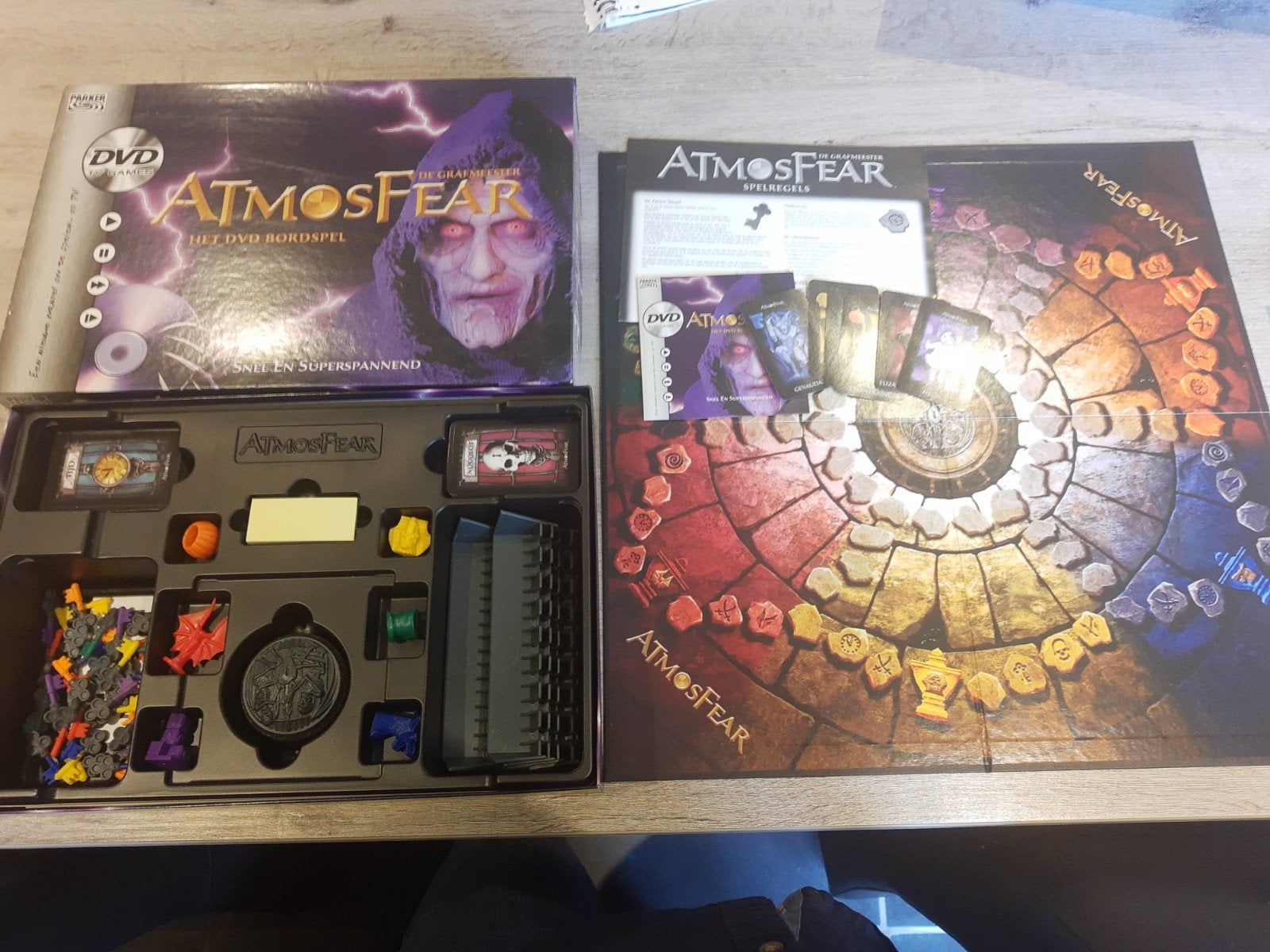 Atmosfear Het DVD Bordspel - Snel en Superspannend, Identity Games, Postbus 123, 1234 AB Spelstad, Ophalen of Verzenden, Zo goed als nieuw