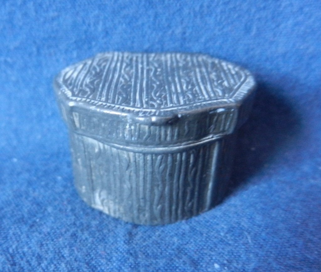 Zeldzaam tinnen lodereindoosje Hollands ca. 1775-1825 b. 3,3, Antiek en Kunst, Antiek | Tin, Ophalen of Verzenden