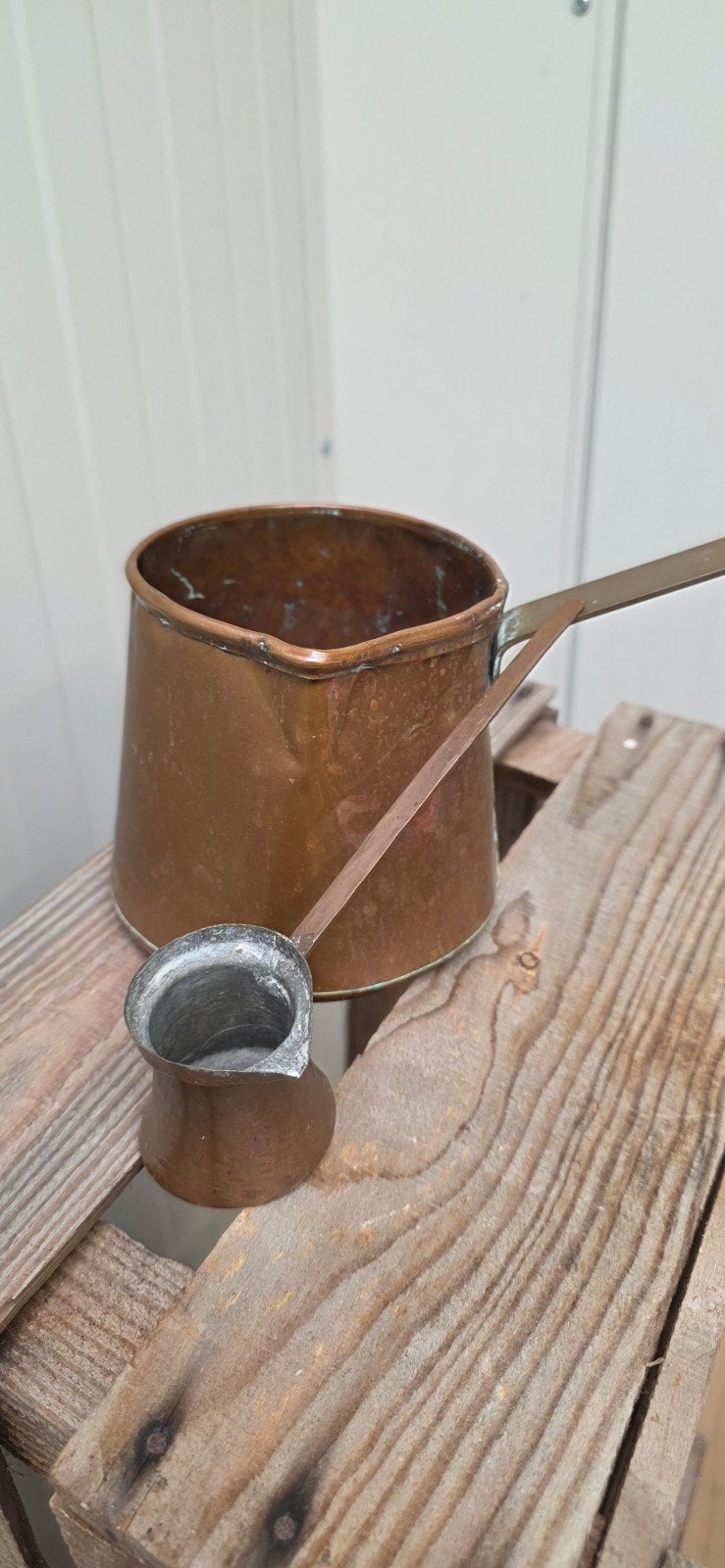 Set van een antieke koperen pot en kleine Turkse koffiepot, Ophalen of Verzenden