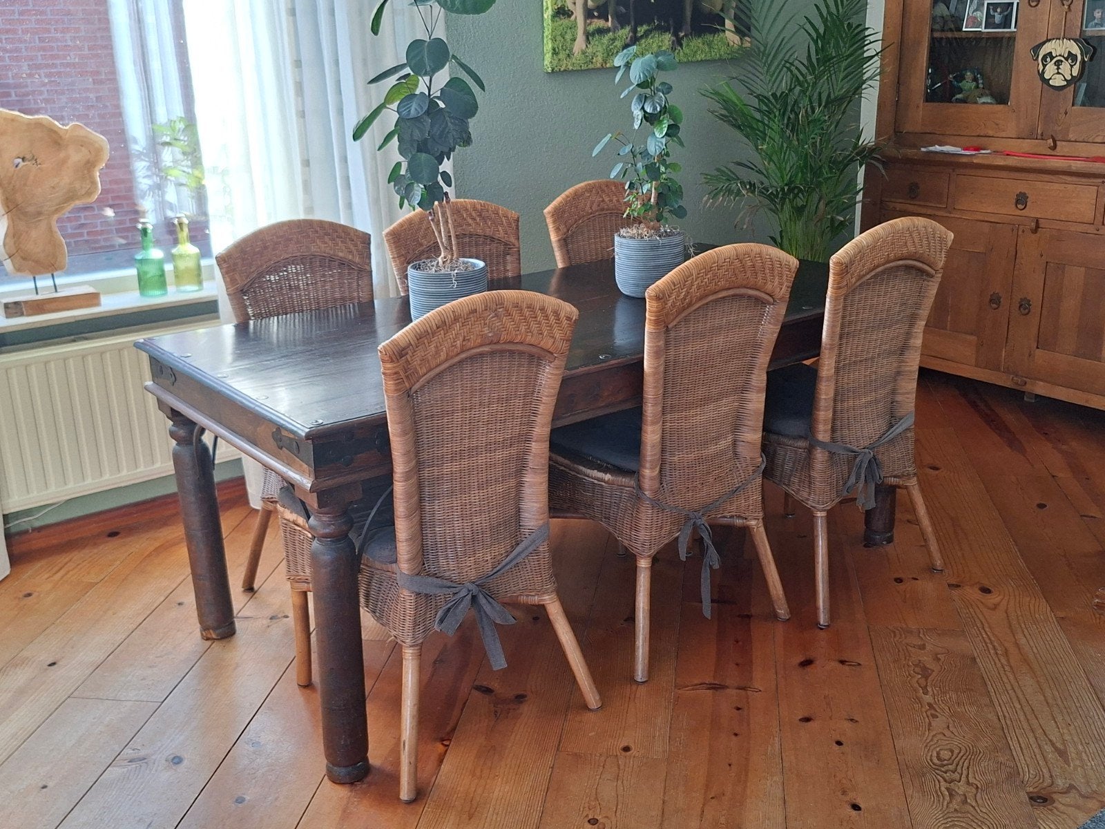 eet tafel , 6 stoelen gratis erbij .salon tafel zelfde stijl, Ophalen, Gebruikt, Koloniaalse stijl, 4 tot 6 stoelen