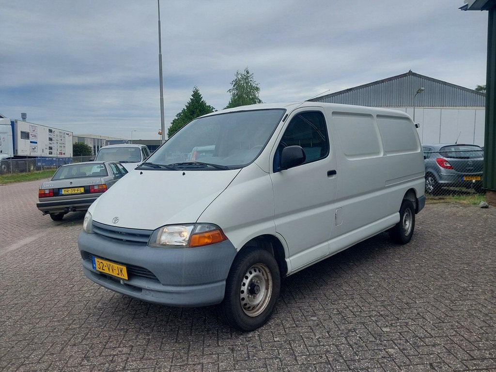 Toyota HiAce 2.7i LWB, Auto's, Gebruikt, 1649 kg, Origineel Nederlands, Bedrijf