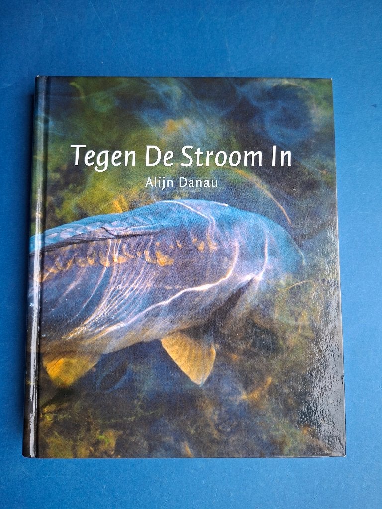 Tegen de stroom in - Karpervissen - * Alijn Danau, Verzenden, Zo goed als nieuw, Overige onderwerpen