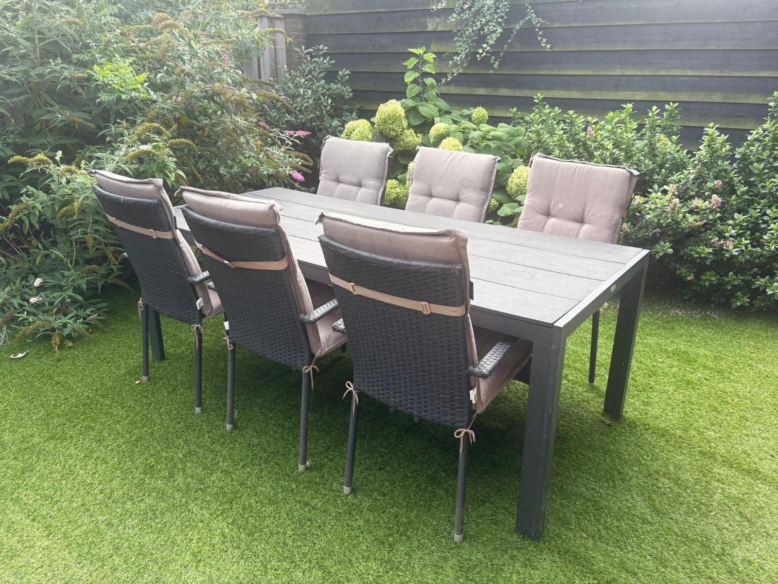 Jysk Tuinset: Tafel 205x90 + 6 Stoelen + Kussens + Opbergtas, Ophalen, Gebruikt