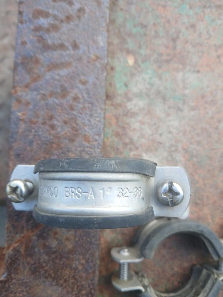 Flamco buisklemmen BRS-A 17 32-36, Doe-het-zelf en Verbouw, IJzerwaren en Bevestigingsmiddelen, Ophalen, Gebruikt, Rvs