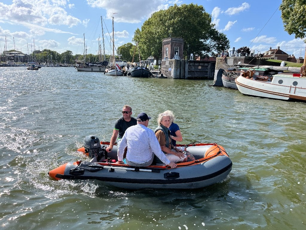 Rubberboot + Yamaha 6 PK buitenboordmotor –  (complete set), Watersport en Boten, Rubberboten, Ophalen, Aluminium, 1 m, Zo goed als nieuw