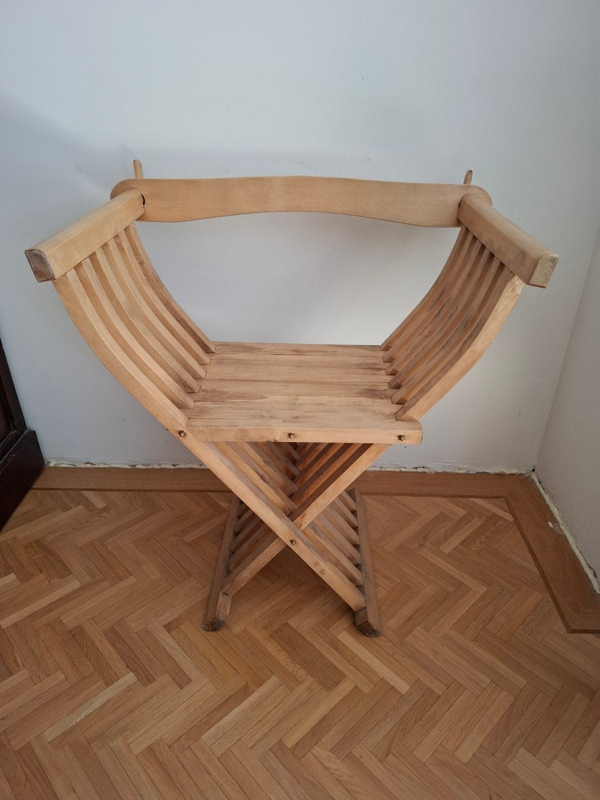Vintage hardhouten schaarstoel in perfecte staat, Ophalen, Gebruikt, Hout, Minimalistisch / Landelijk / Scandinavisch