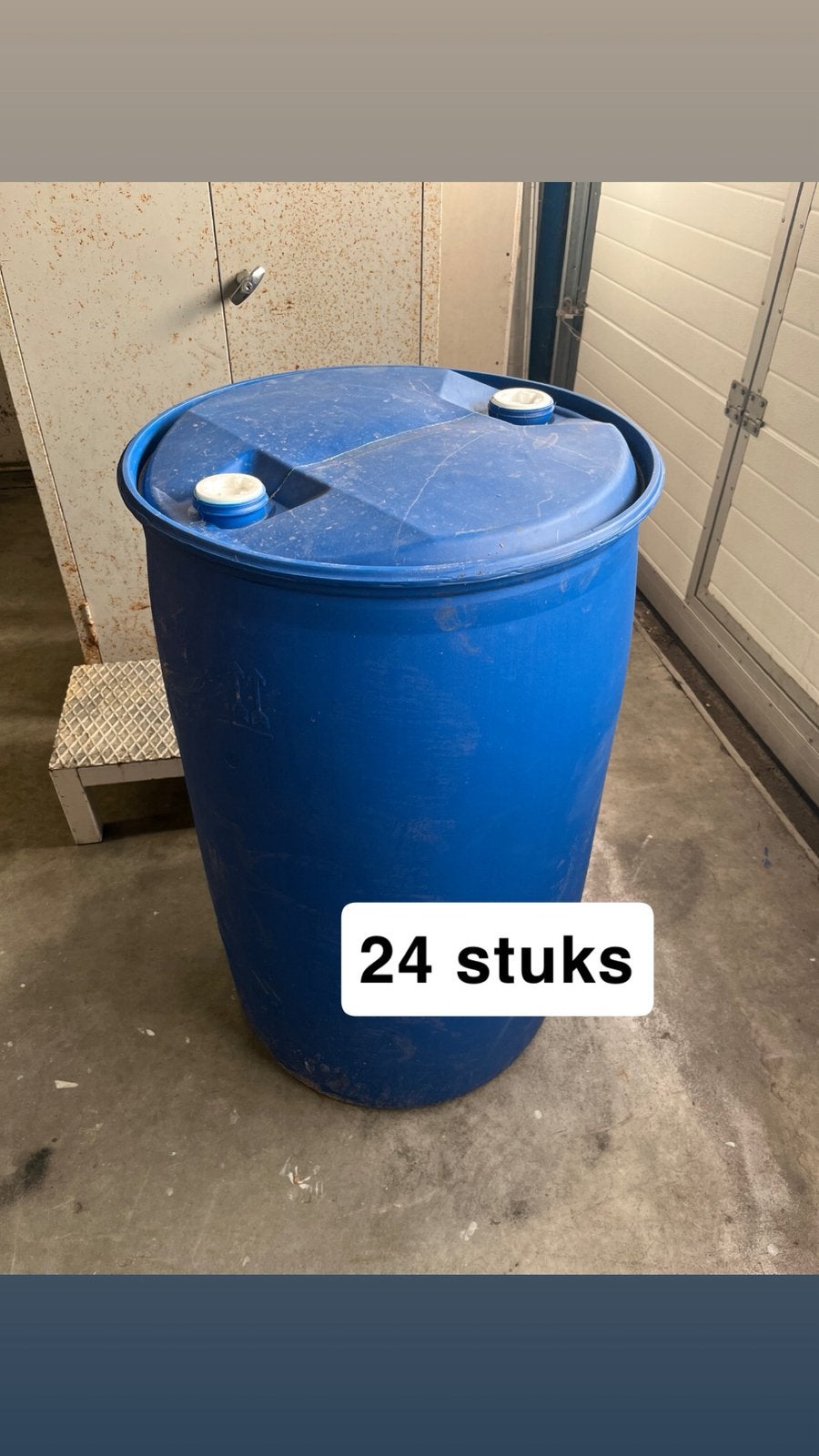 24x,  200L vaten, 150 liter of meer, Ophalen, Gebruikt, Kunststof