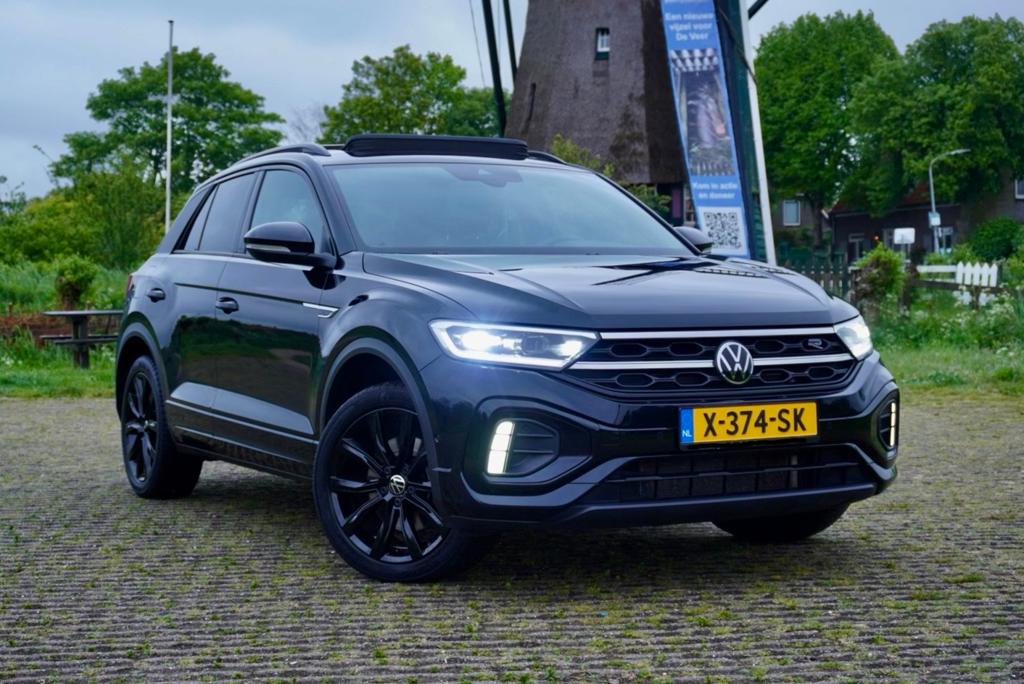 Volkswagen T-Roc 2.0 TSI 4Motion R-Line Business+ Pano | DSG, Auto's, Automaat, 1984 cc, Zwart, Vierwielaandrijving
