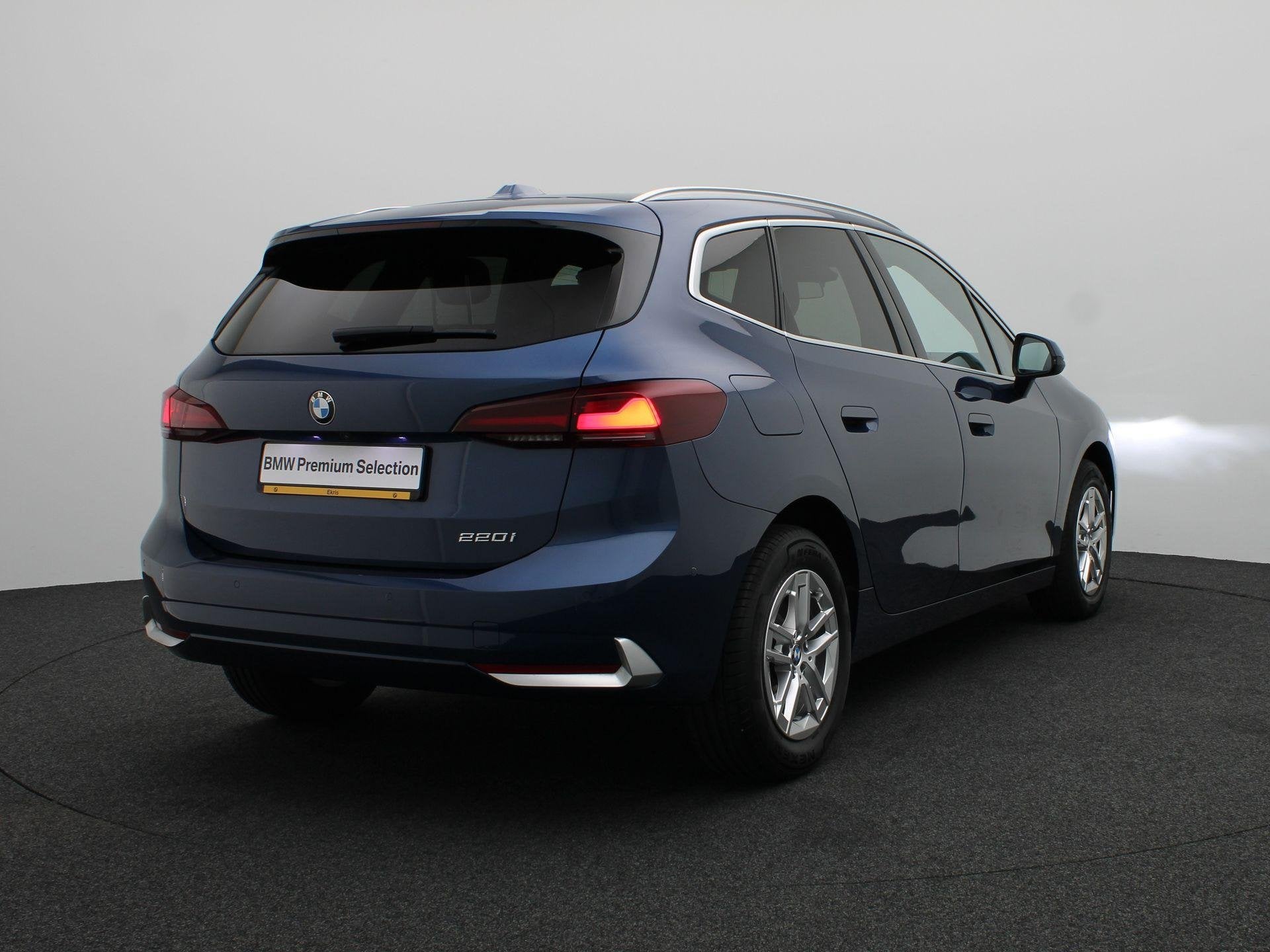 BMW 2 Serie Active Tourer 220i Achteruitrijcamera | Driving, Parkeersensor, Stof, Gebruikt, Euro 6
