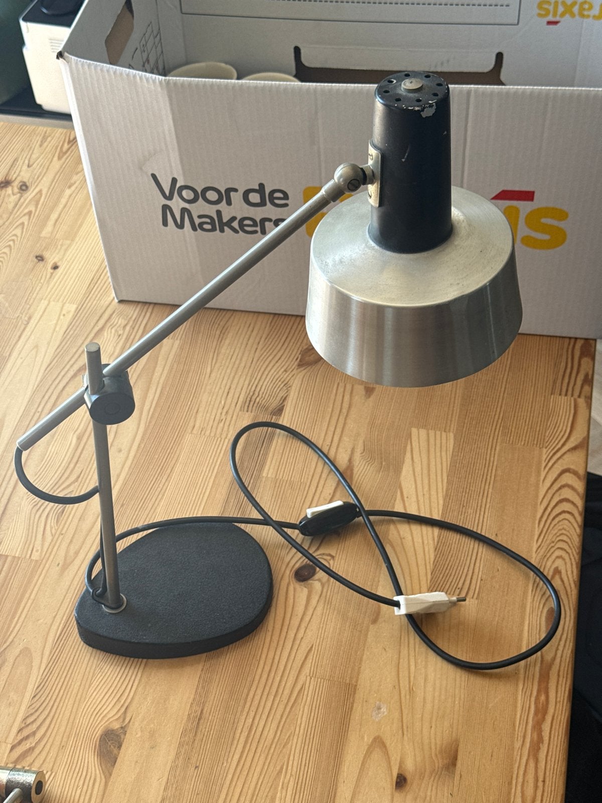 Vintage bureaulamp / tafellamp, industrieel design, Antiek en Kunst, Ophalen