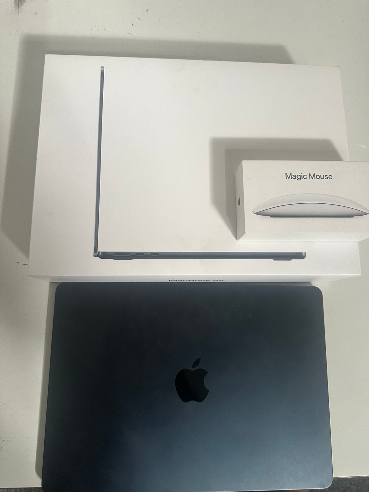 Apple MacBook | M2 | 13.6 | 2022 | Midnight |, 8 GB, 13 inch, Ophalen of Verzenden, Zo goed als nieuw