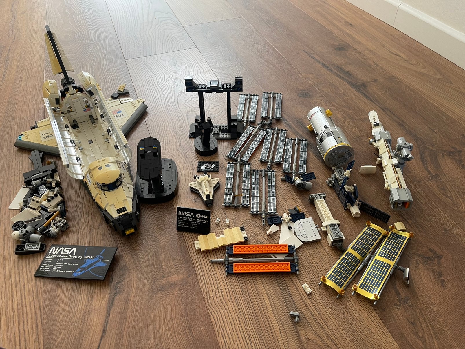 Lego Nasa Set:10283 discovery space shuttle,hubble&21321ISS, Kinderen en Baby's, Speelgoed | Duplo en Lego, Ophalen of Verzenden