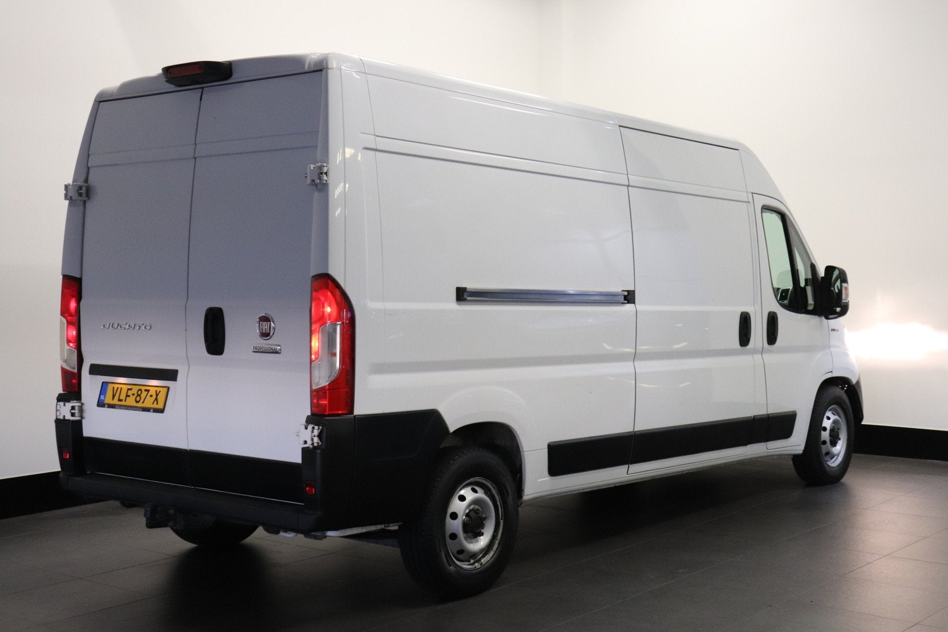 Fiat Ducato 2.3 MJ 140PK Automaat L3H2 EURO 6 - AC/Climate -, Stof, Wit, Diesel, 750 kg