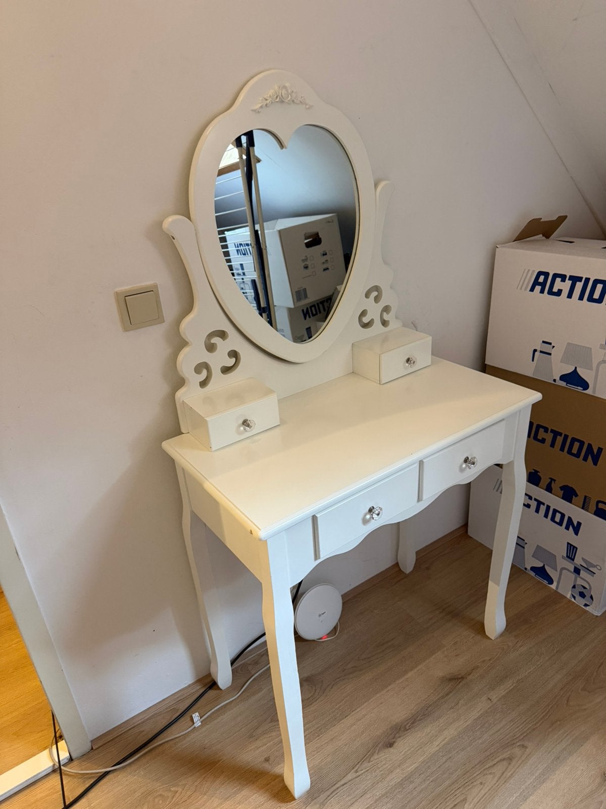 Make up tafel kinderen/tieners, Ophalen, Gebruikt, 100 tot 150 cm, 50 tot 100 cm