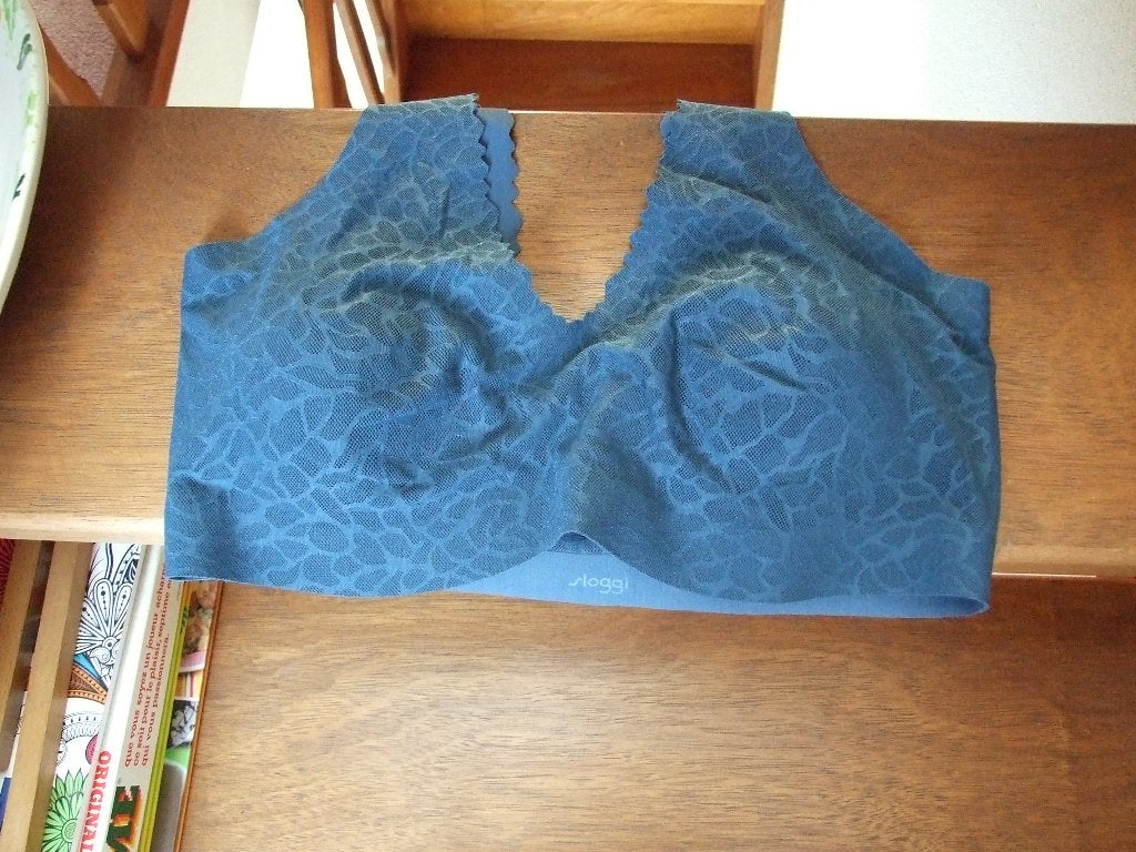 Sloggi 2 nieuwe Zero Feel bh's maat L, Kleding | Dames, Ondergoed en Lingerie, Sloggi, Ophalen of Verzenden, Overige kleuren, BH