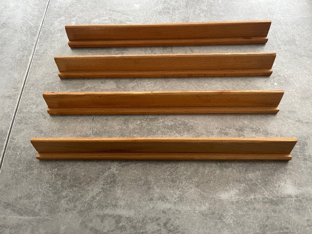 4 houten plankjes voor scrabbleletters of dominostenen, Hobby en Vrije tijd, Ophalen of Verzenden, Gebruikt