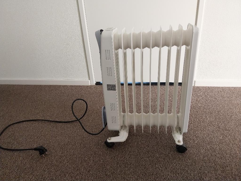 Eurom RAD 2000 oliegevulde radiatorkachel, Ophalen, Gebruikt