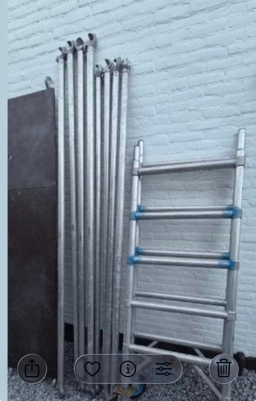 Smalle steiger, Doe-het-zelf en Verbouw, Steigers, Ophalen, Zo goed als nieuw, Rolsteiger of Kamersteiger, 5 meter of hoger