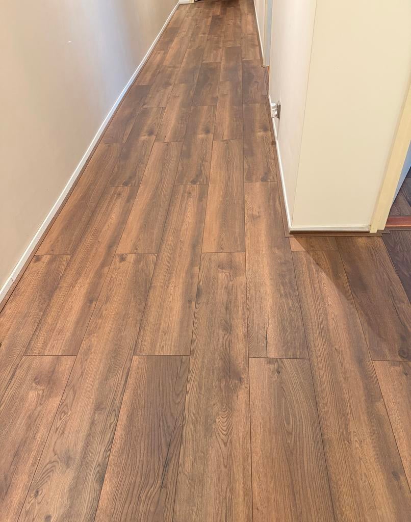 MOET WEG! Laminaatvloer 80m2 met extra pak, 1,5 jaar oud, Ophalen, Kunststof, Gebruikt, 50 tot 150 cm