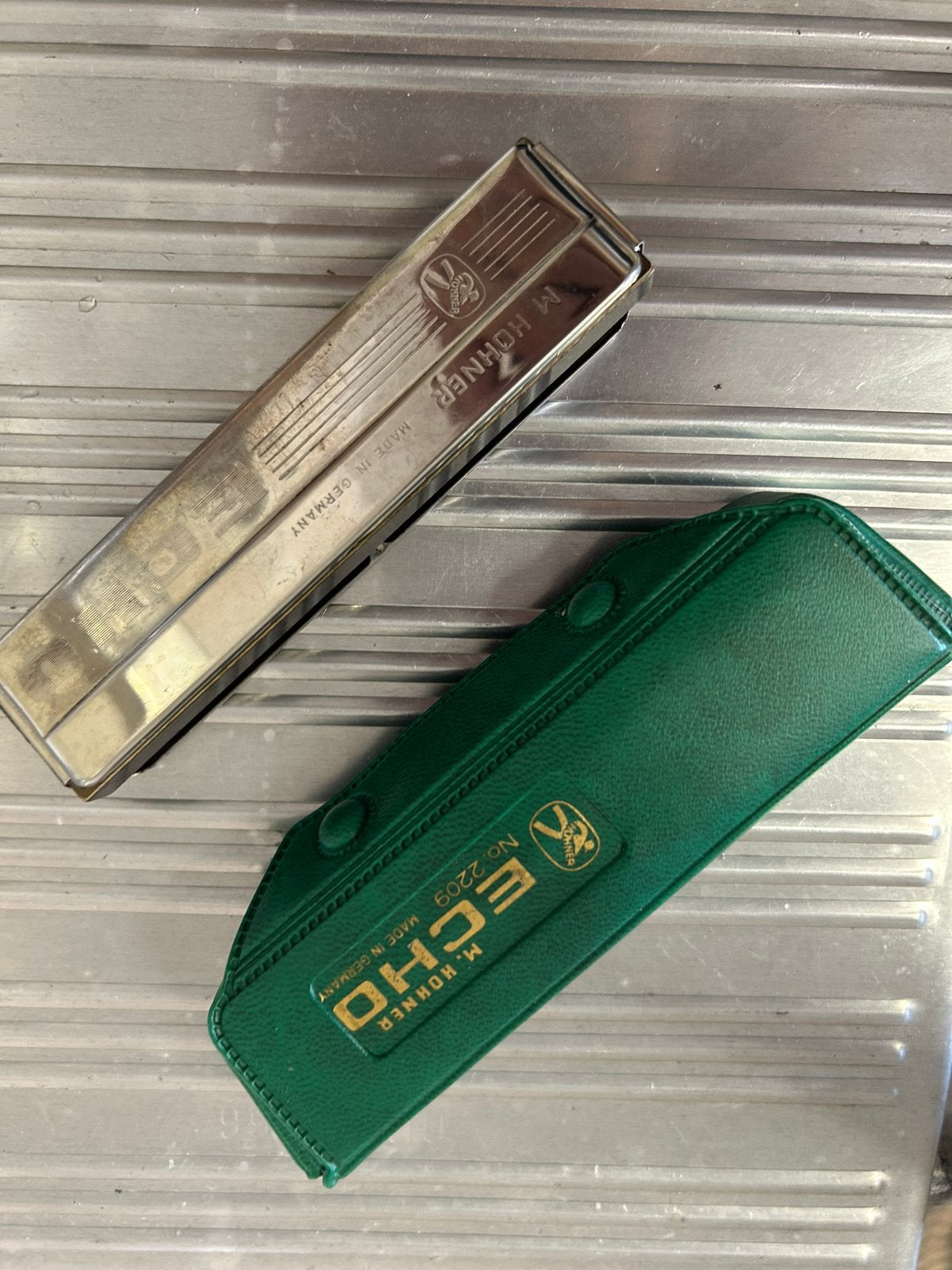 M. Hohner Echo Mondharmonica met hoesje, Gebruikt, Overige typen, Ophalen of Verzenden, Met koffer of doosje