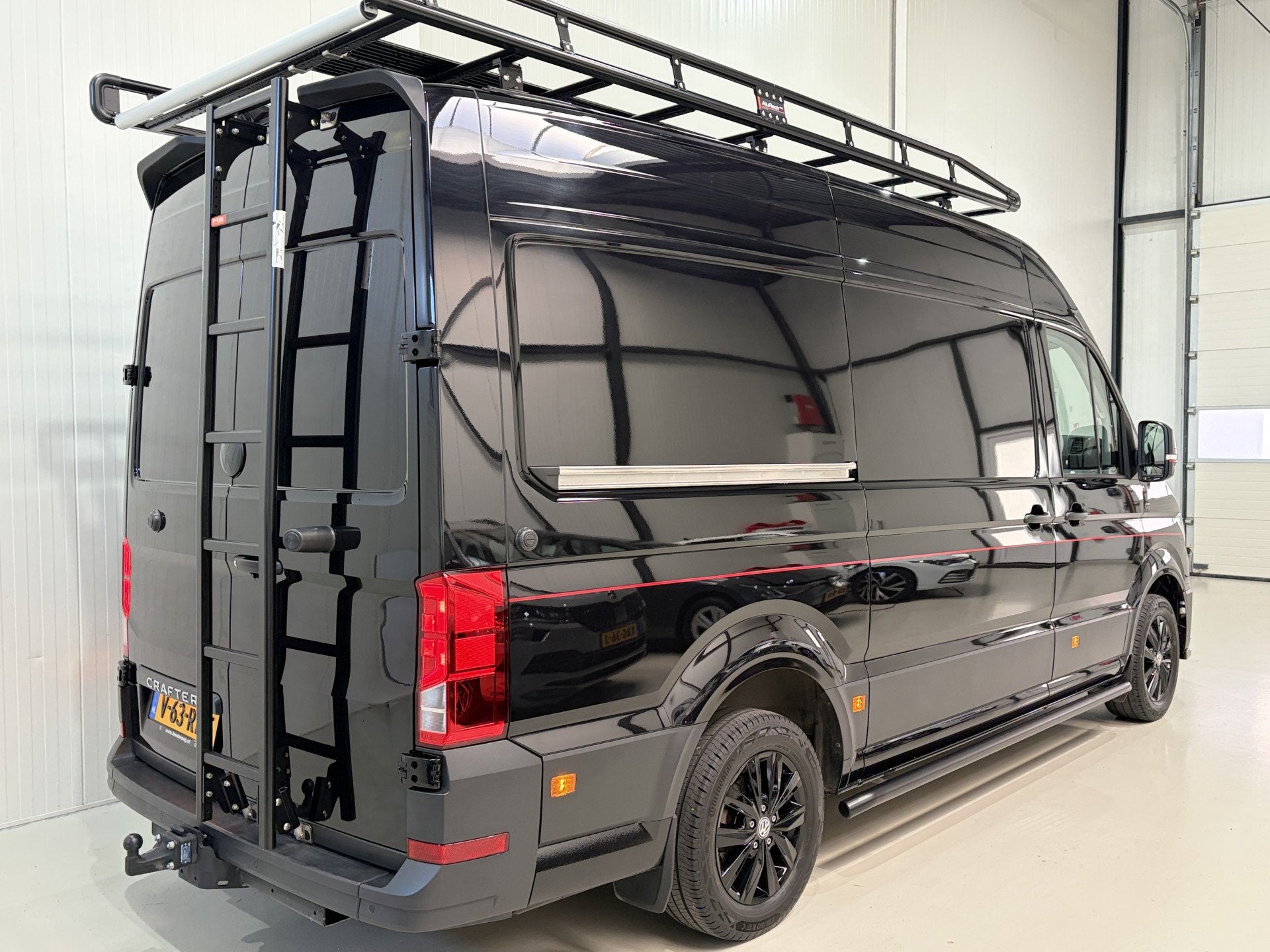 Volkswagen Crafter 2.0 TDI 177pk DSG L3H3 Shadow X Limited e, Auto's, Dealer onderhouden, Gebruikt, 4 cilinders, Volkswagen