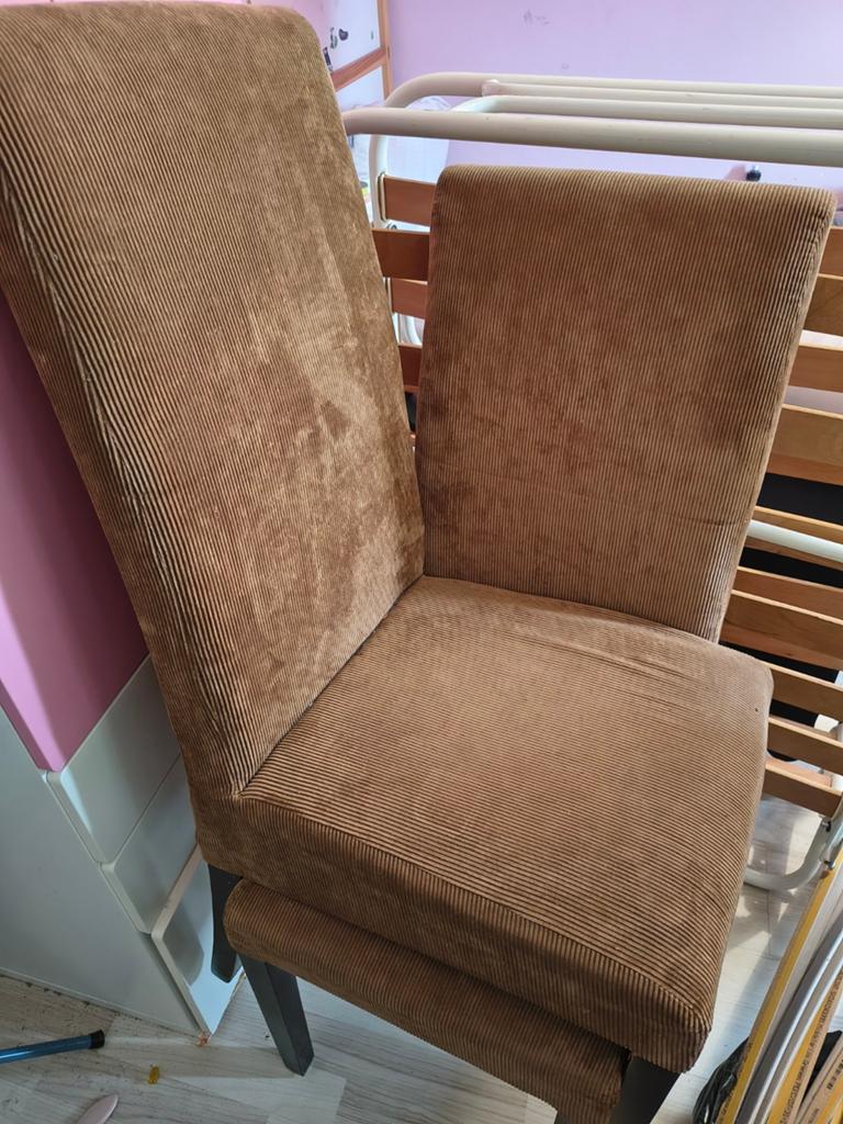 4x Bruine ribstof eetkamerstoelen, Ophalen, Modern, Comfortabel, Gebruikt, Twee