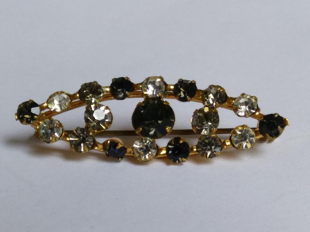 BROCHE 14 kt verguld, met witte en groene Kristal-op-folie, Sieraden, Tassen en Uiterlijk, Antieke sieraden, Ophalen of Verzenden