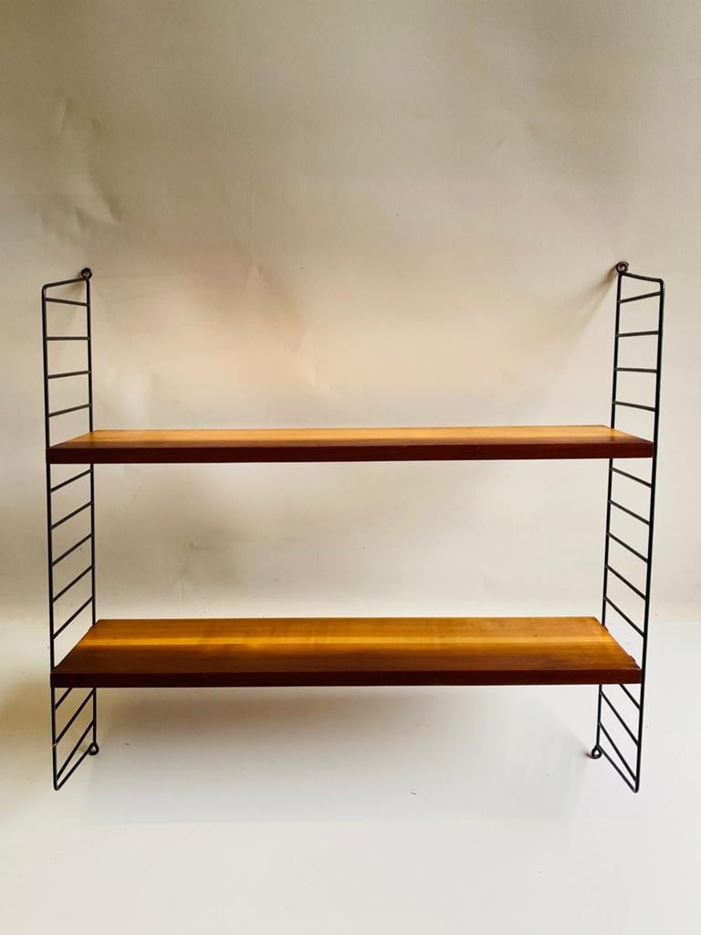 String pine wandrek / boekenplanken Nisse Strinning, Gebruikt, String design, Zweden, Ophalen of Verzenden