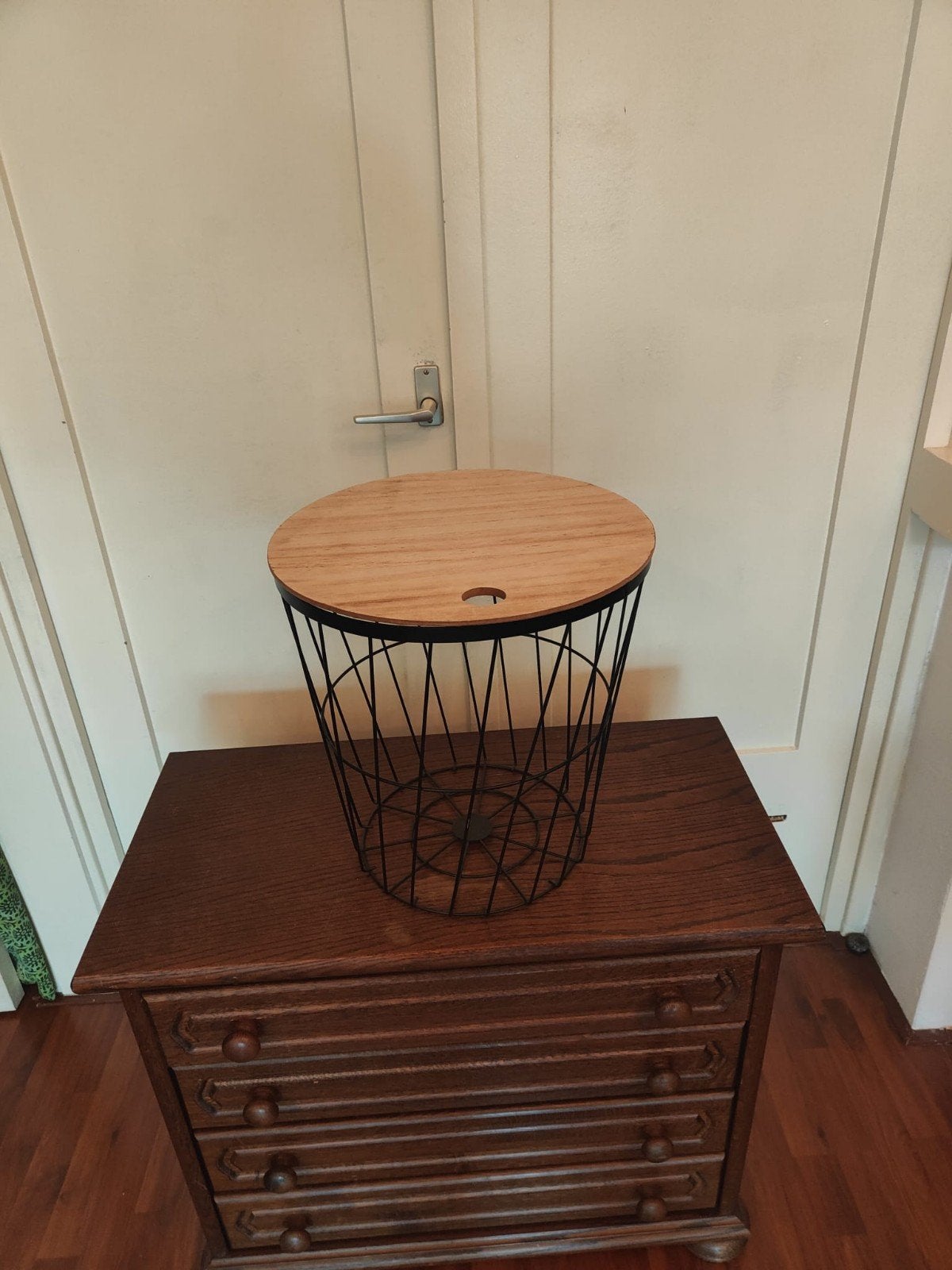 Ikea bijzettafeltje met opbergruimte, Ophalen, Rond, Minder dan 55 cm, Minder dan 45 cm