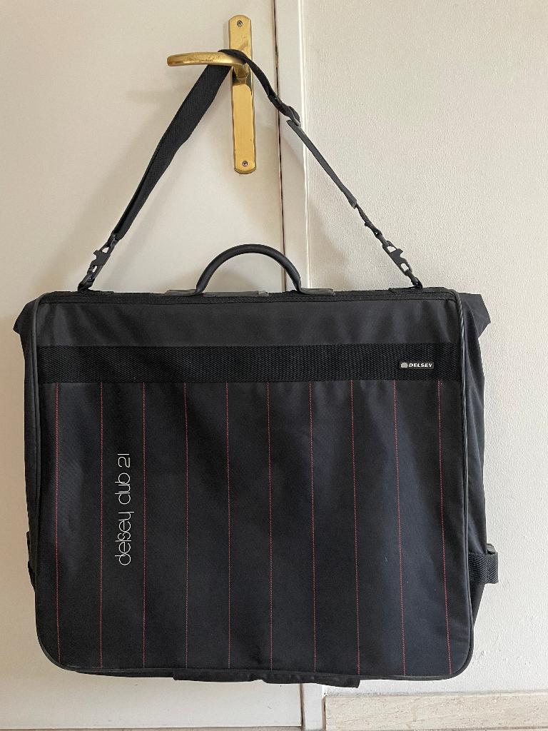 Delsey: z.g.a.n. ijzersterke complete kostuum/reistas, 40 tot 60 cm, 30 cm of meer, Verzenden, Zwart