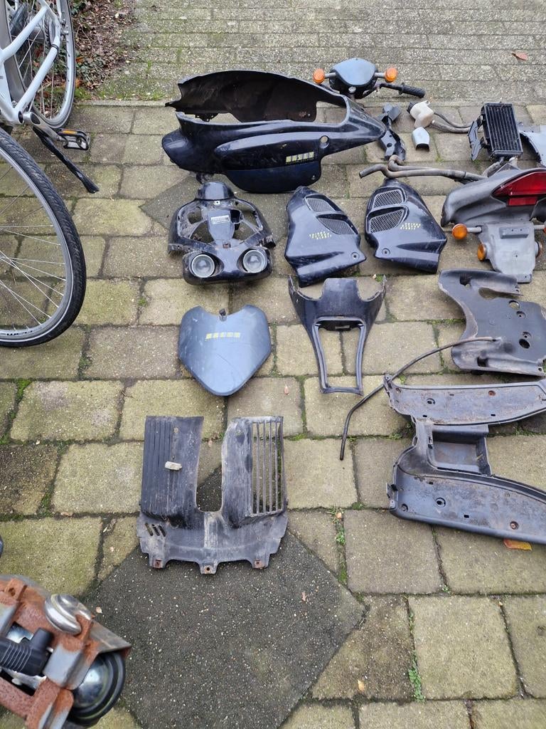 Aprilia Rally H2O onderdelen, Ophalen