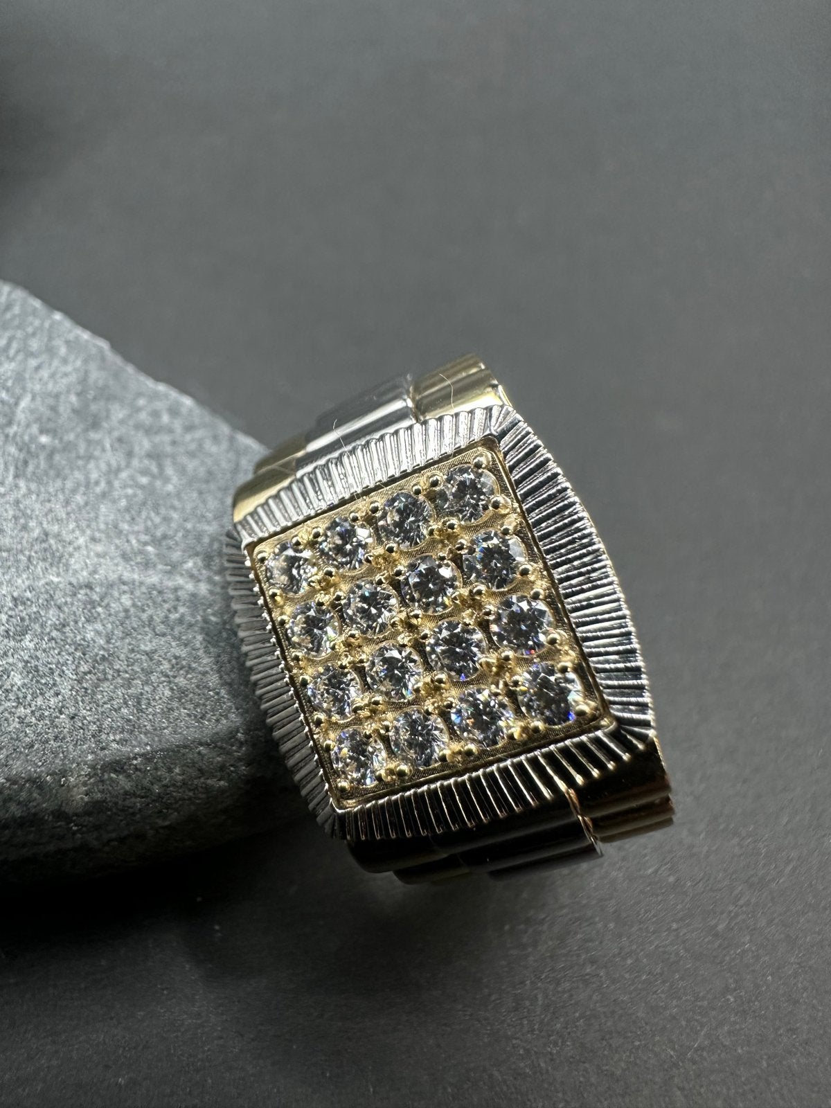 14k Gouden Vierkante XL Bicolor Ring met Zirkonia, Gebruikt, 19 tot 20, Ophalen of Verzenden, Dame of Heer