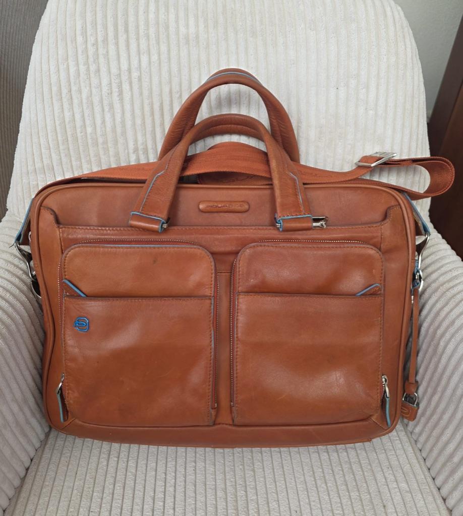 Piquadro laptop tas/bag 15” Blue square brown/mahogany, Computers en Software, Laptoptassen, Gebruikt, Rugzak, 15 inch, Overige merken