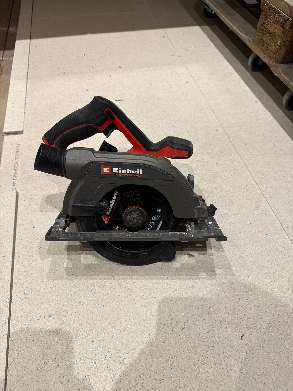 Einhell TP-CS 18-165 Accu Cirkelzaag - Zo goed als nieuw, Ophalen, Cirkelzaag, Zo goed als nieuw, 30 tot 70 mm