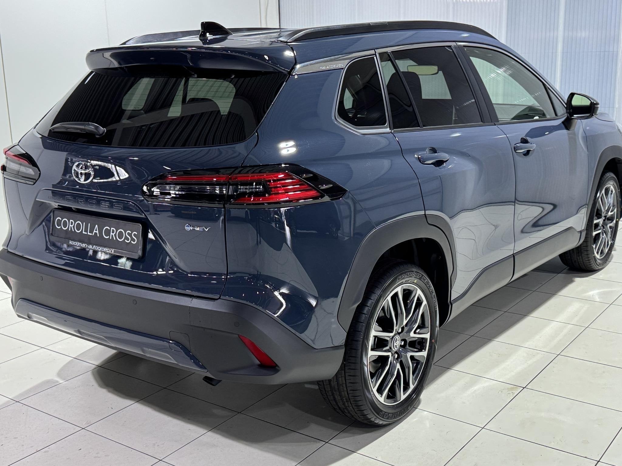 Toyota Corolla Cross Hybrid 140 Dynamic | Snel leverbaar | 1, Auto's, Toyota, Dealer onderhouden, Stof, Euro 6, 4 cilinders