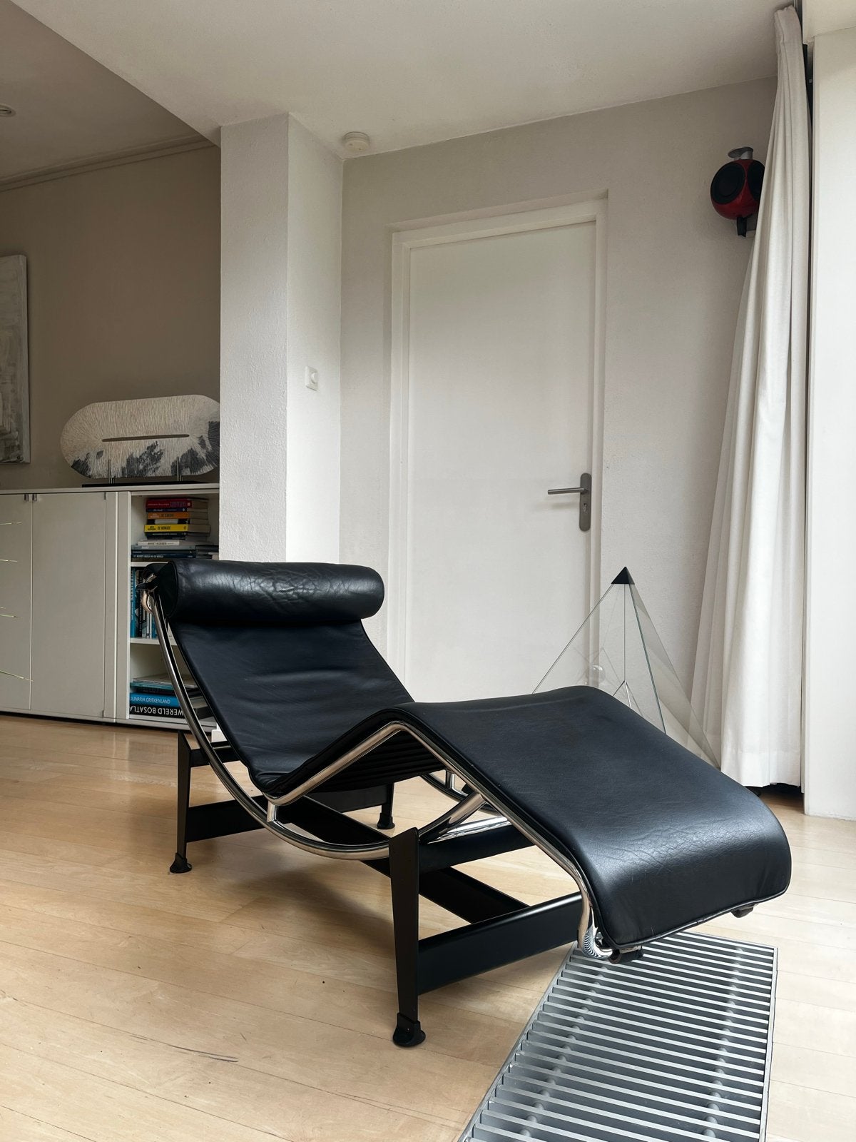 Cassina LC4 Chaise Longue door Le Corbusier - Nieuwstaat, Ophalen, Eenpersoons, Leer, Zo goed als nieuw