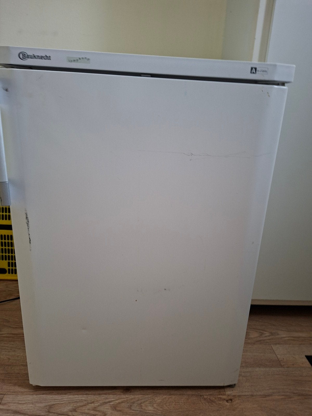 Bauknecht Symphony Koelkast - Ideaal voor Drankjes, Witgoed en Apparatuur, 100 tot 150 liter, Energieklasse A of zuiniger, 45 tot 60 cm