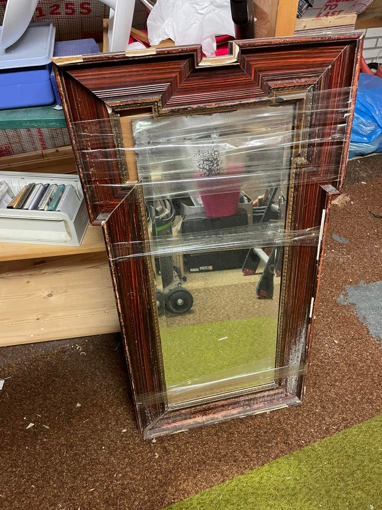 Oude spiegel, opknapper, Huis en Inrichting, Woonaccessoires | Spiegels, Gebruikt, Ophalen of Verzenden, Minder dan 100 cm, Rechthoekig
