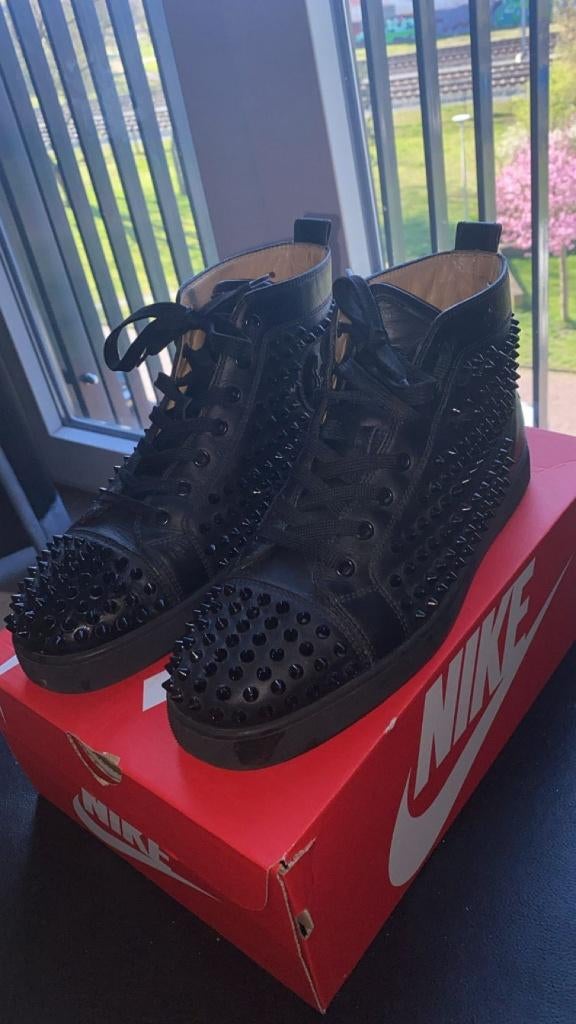 Louboutin Calf Spiked High top Black EU42, Christian Louboutin, Zwart, Ophalen of Verzenden, Sneakers of Gympen