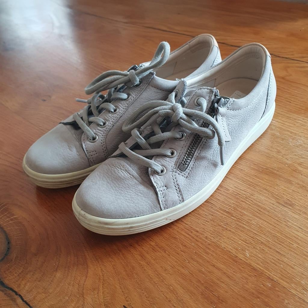 ECCO Soft 7 lage sneakers maat 38 grijs, Kleding | Dames, Schoenen, Ophalen of Verzenden, Zo goed als nieuw, Grijs