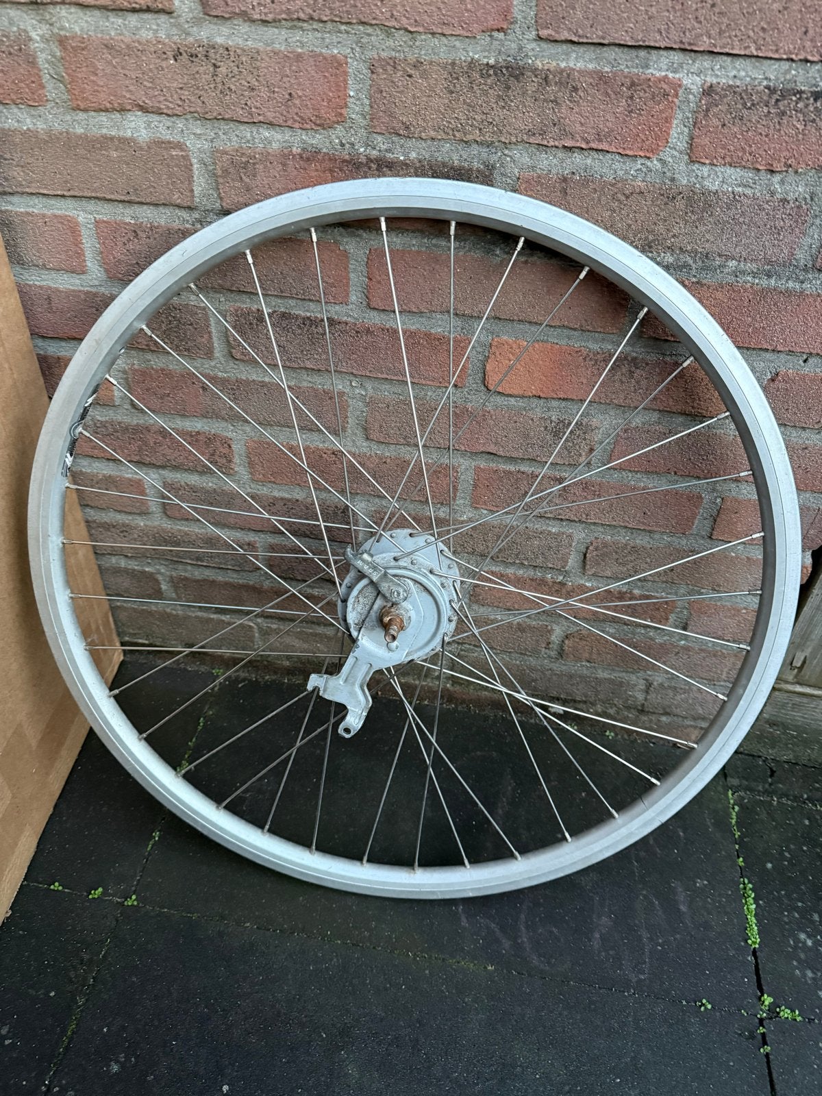 28 inch voor- en achterwiel met 3 versnellingen en trommelre, Ophalen, Gebruikt, Stadsfiets, Wiel