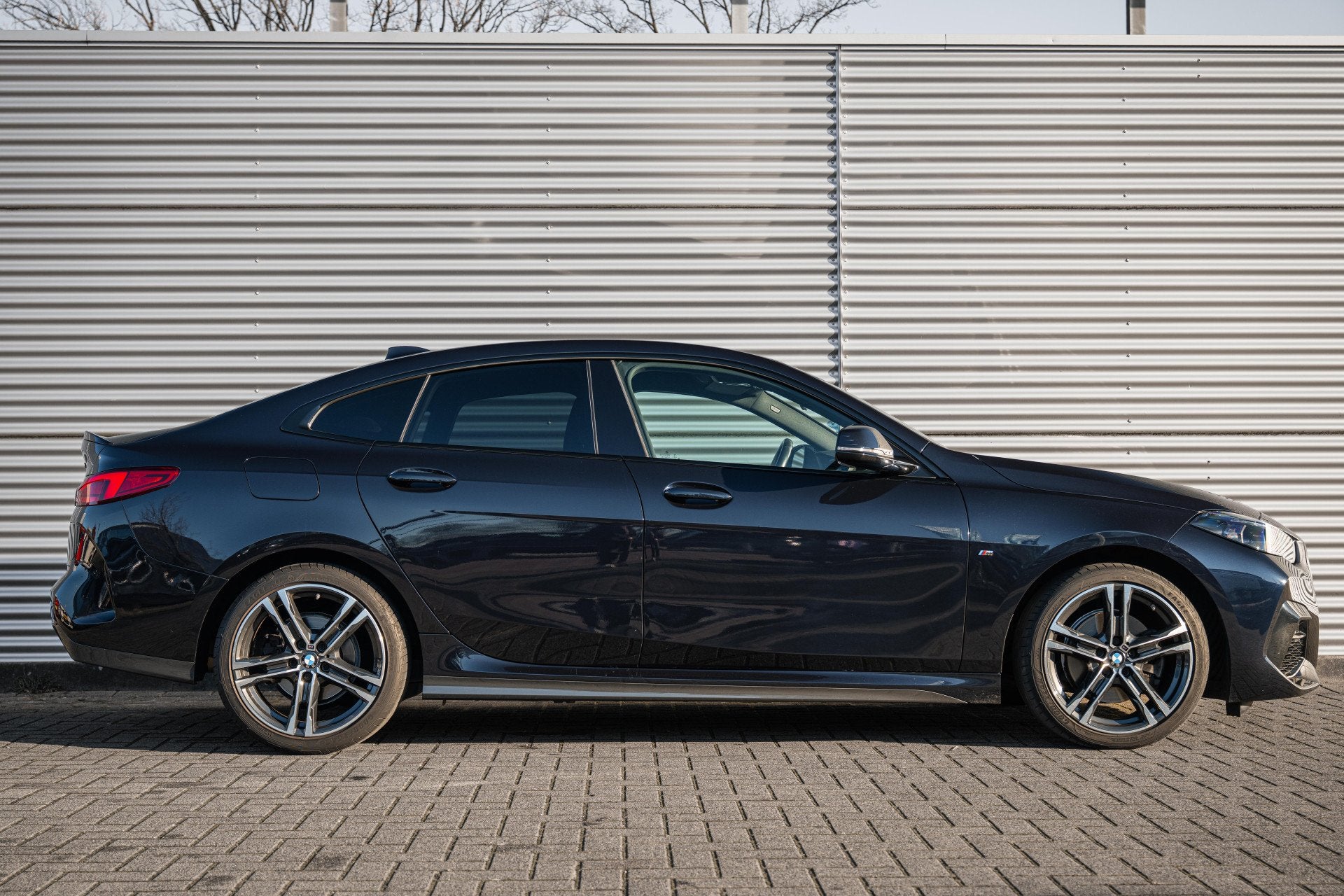 BMW 2 Serie Gran Coupé 218i M Sport Automaat / M Sportstoel, 136 pk, Gebruikt, 1350 kg, Met garantie (alle)