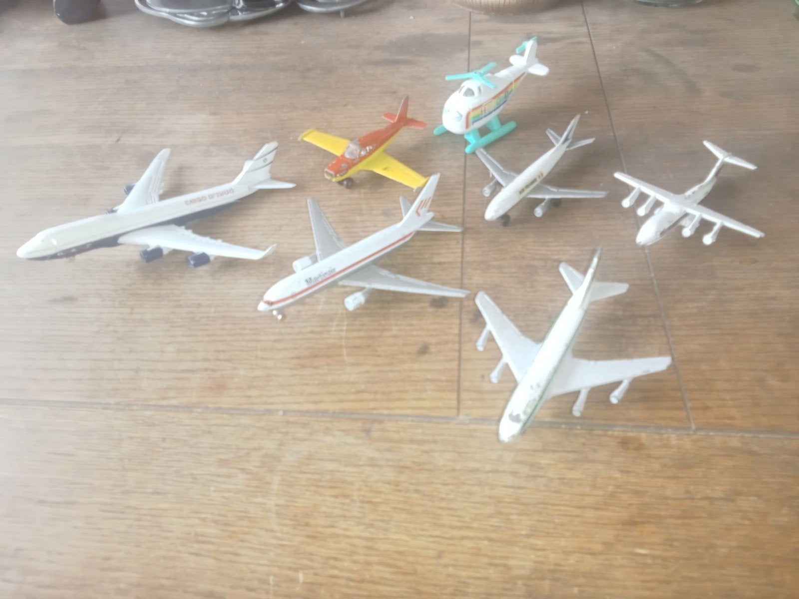 verzameling speelgoedvliegtuigen en helikopter (7stuks), Ophalen of Verzenden, Gebruikt