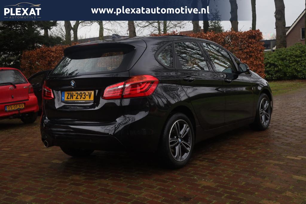 BMW 2-serie Active Tourer 218i Executive Edition Aut. | Pano, Auto's, BMW, Gebruikt, Leder en Stof, Zwart, Origineel Nederlands