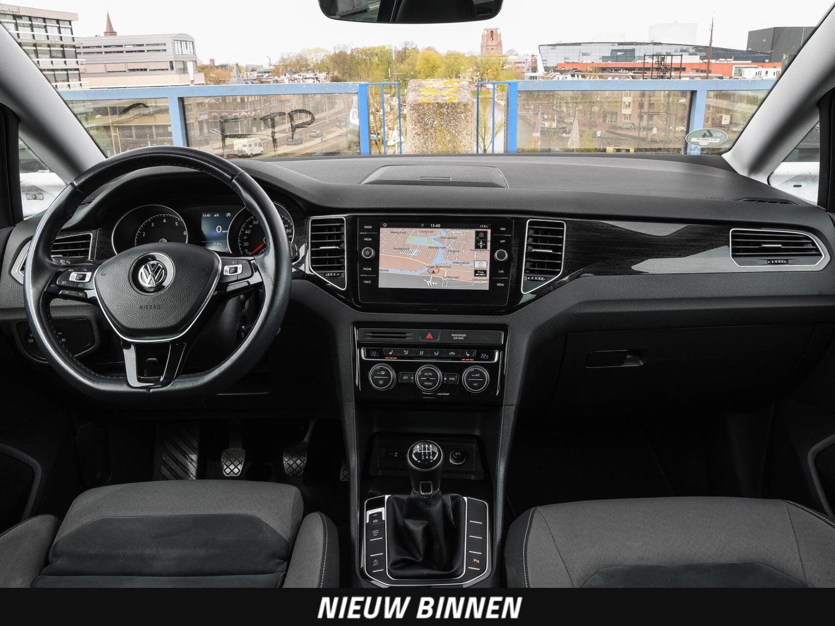 Volkswagen Golf Sportsvan 1.5 TSI 150 PK ACT Highline Editio, Auto's, Voorwielaandrijving, 4 cilinders, Golf Sportsvan, Bedrijf