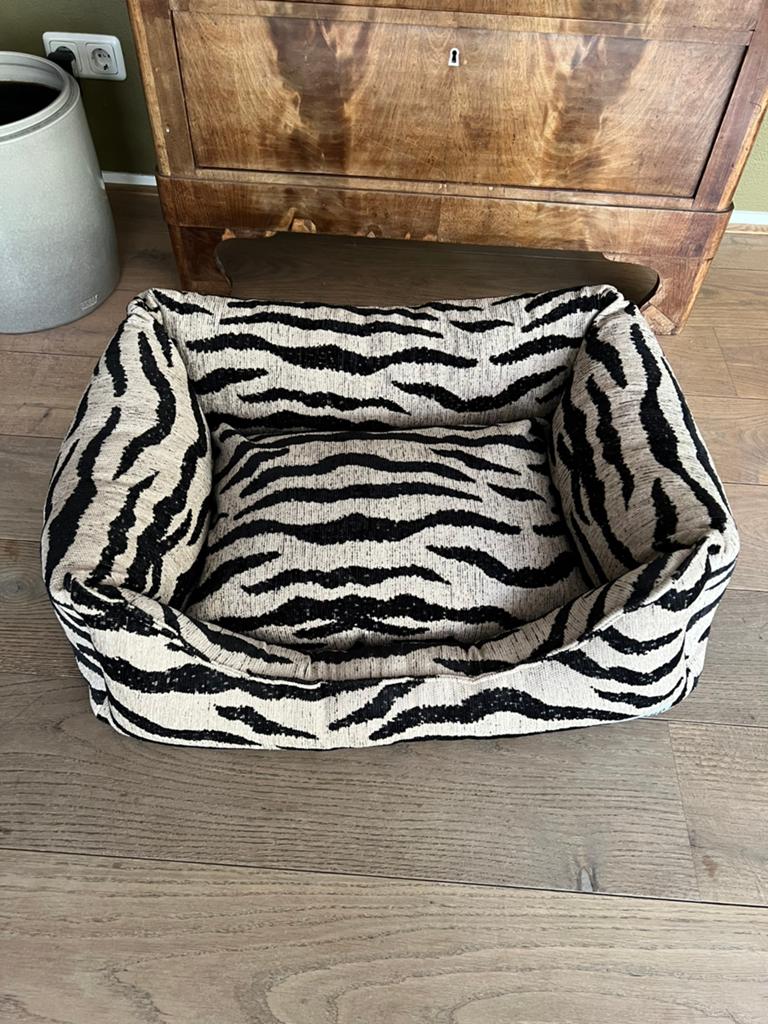 Hondenmand dogguo nieuw zebra, Dieren en Toebehoren, Hondenmanden, Ophalen of Verzenden, Nieuw, Overige