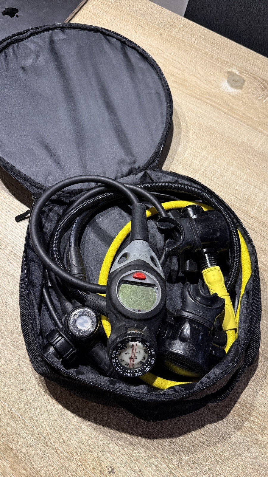 Ademautomaatset Aqualung Titan LX met Mares Puck Air, Watersport en Boten, Ophalen of Verzenden, Zo goed als nieuw, Duikcomputer