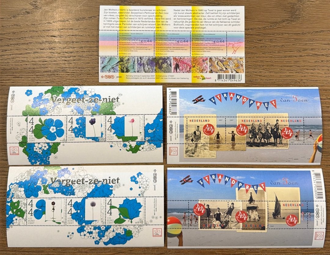 * verschillende velletjes, 3x  € 0,44, Ophalen of Verzenden, Na 1940, Postfris